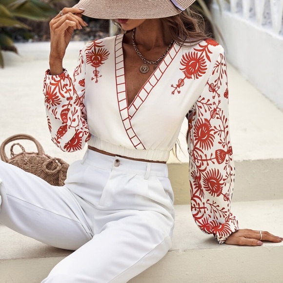 Boho Floral Red Print Surplice Cropped Top - Picture 7 of 9